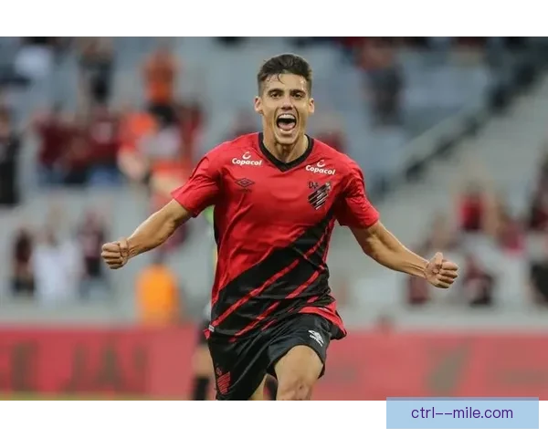 奇塔迪尼租借加盟海港成为中场核心拼图助力球队提升实力